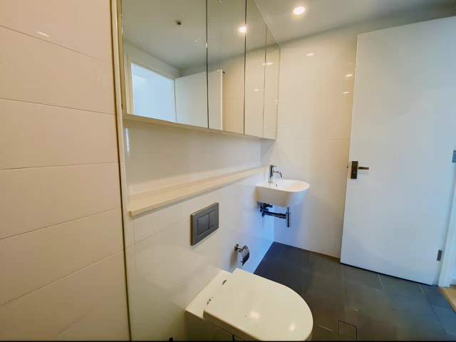 2 bed 2 bath 1c