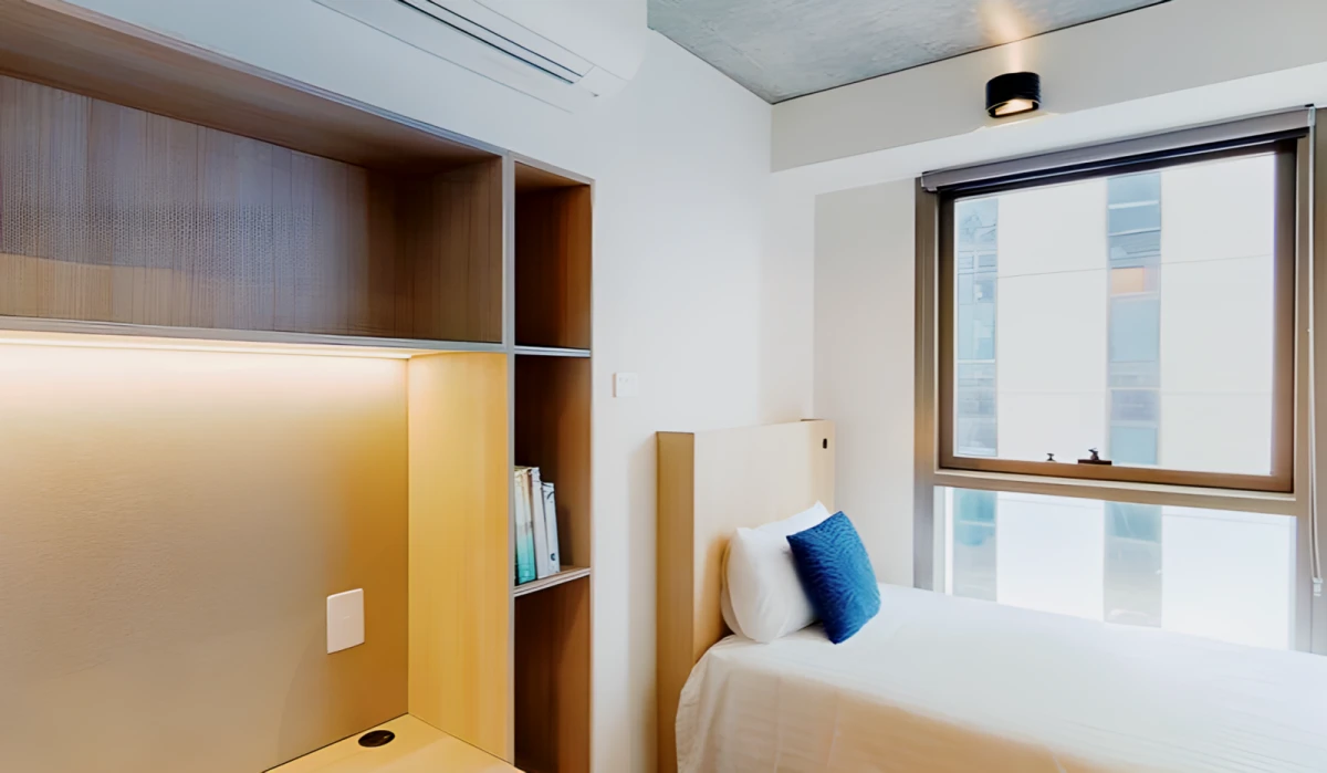 2 Rooms view 1