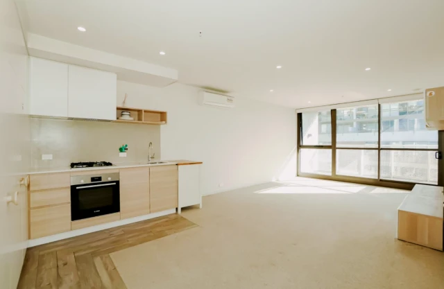 2 Bedroom