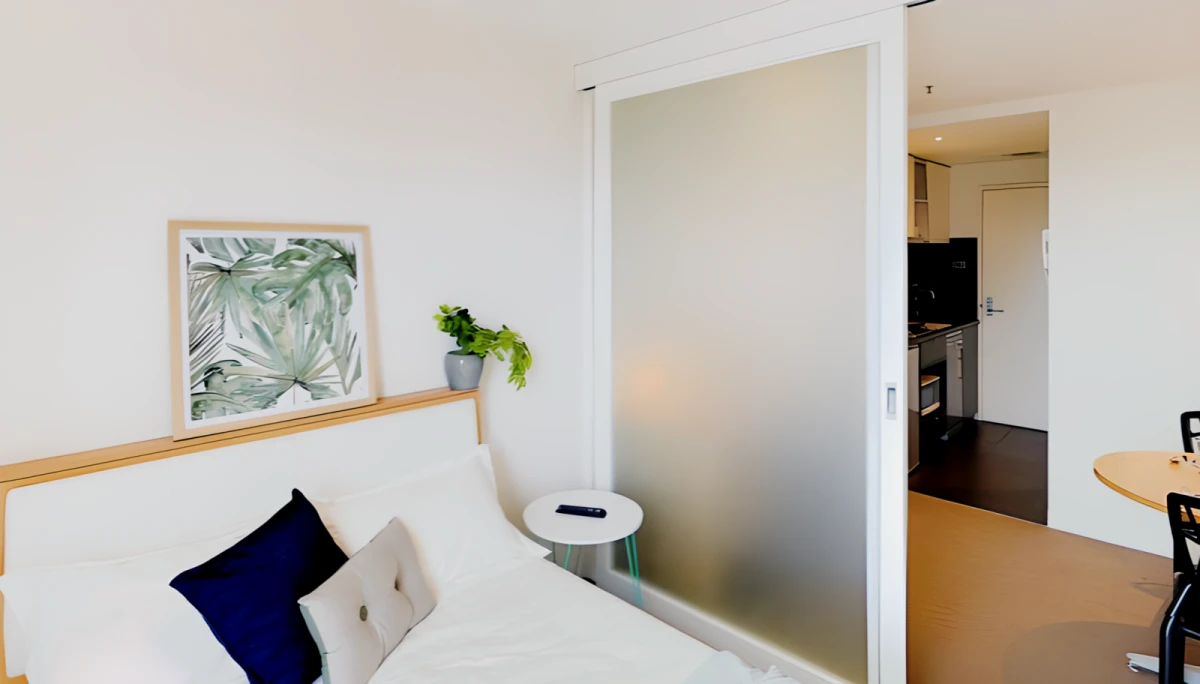1 Rooms view 3