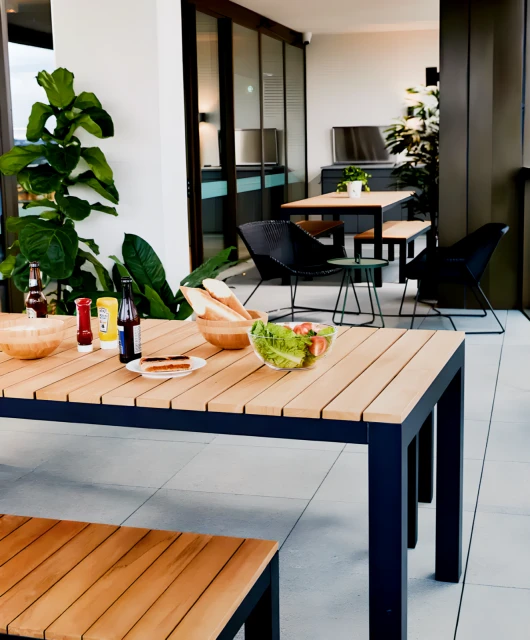 Outdoor Features