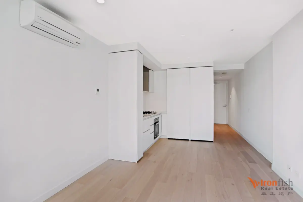 1 Rooms view 1