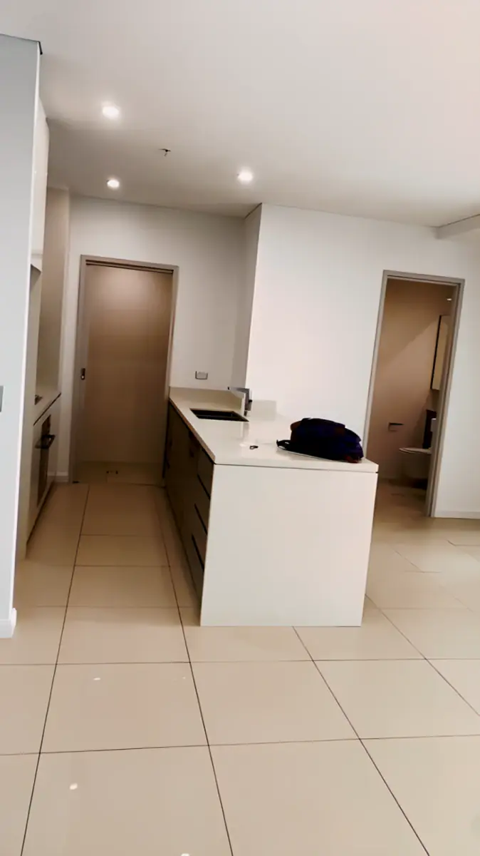 2 Rooms view 4