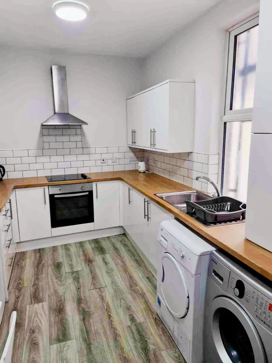 5 Wavertree Road, L7