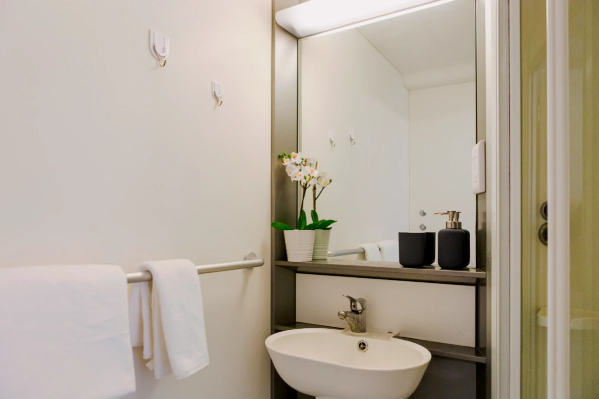 Ensuite Rooms view 4