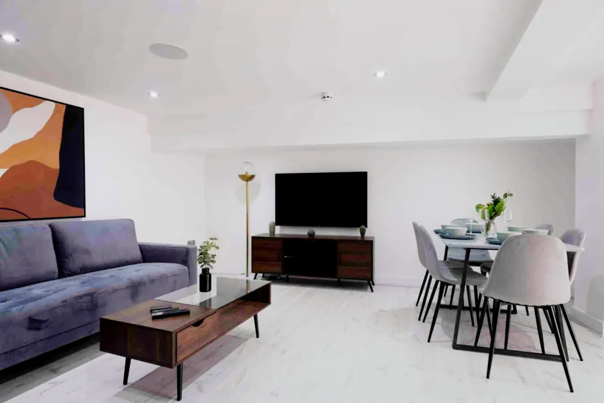 87 Monks Road