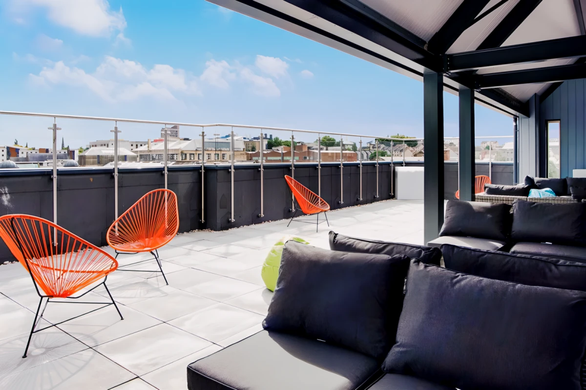 Outdoor Features