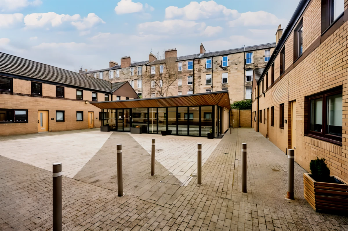 Outdoor Features