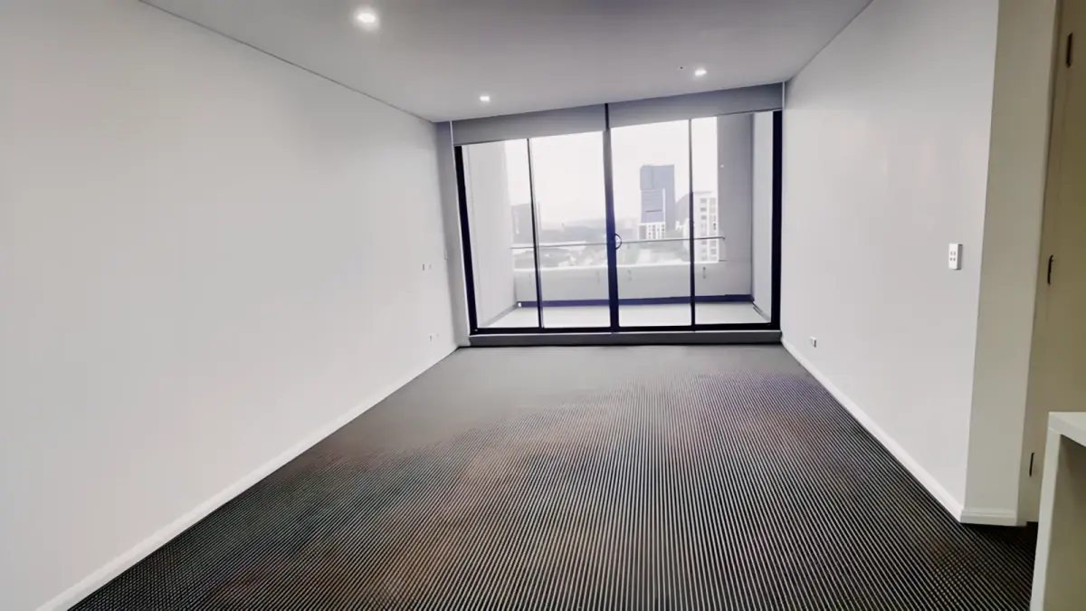 2 Rooms view 1