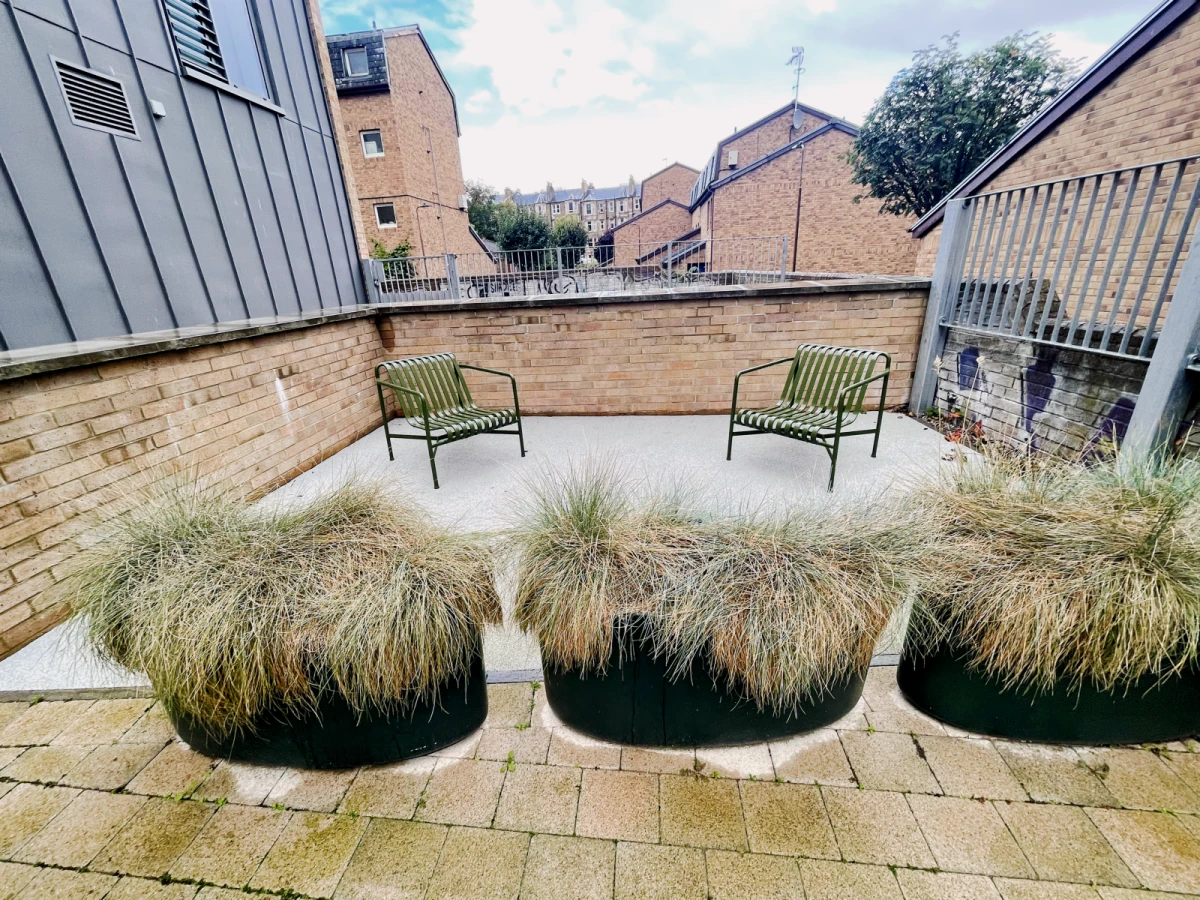 Outdoor Features