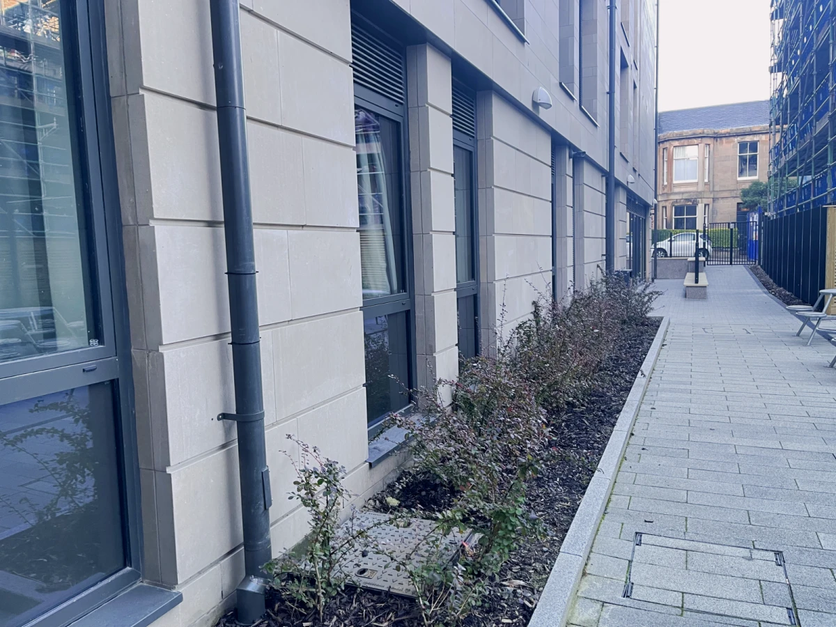 Outdoor Features
