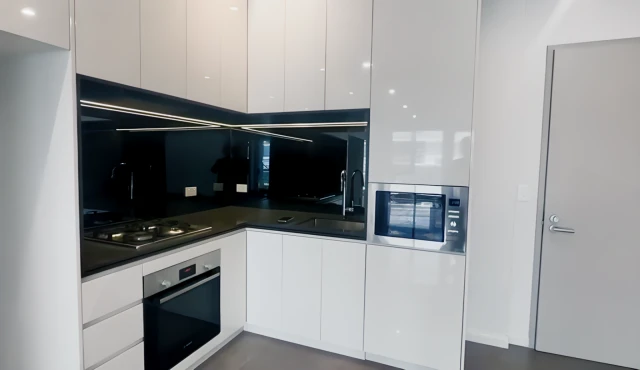 2 Bed 2 Bath*216