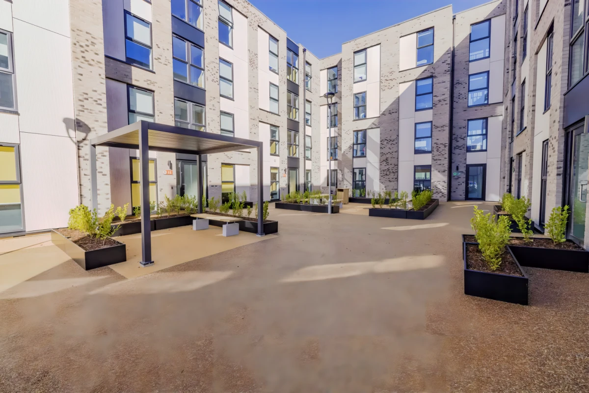 Property resident preview 4