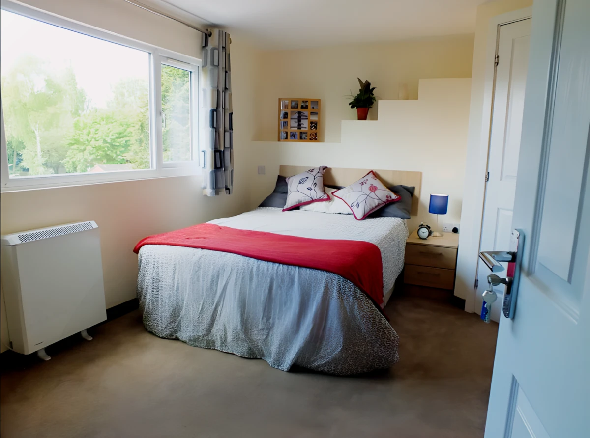 2 Rooms view 1