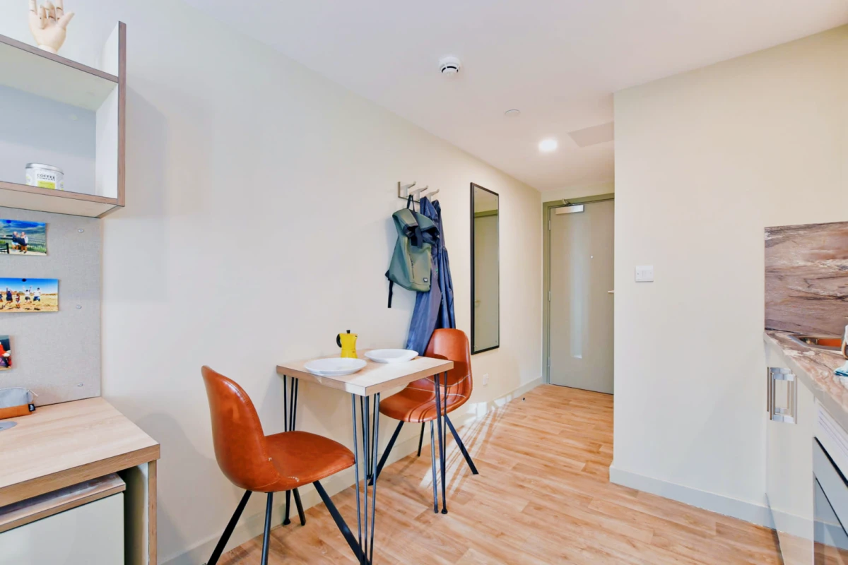 Studio Rooms view 3
