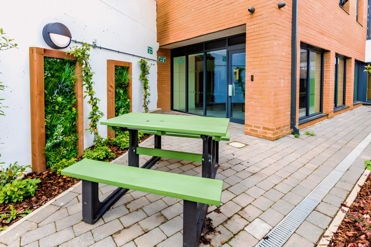 Outdoor Features