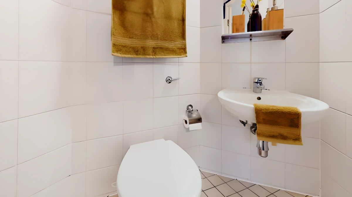 Silver En Suite Plus