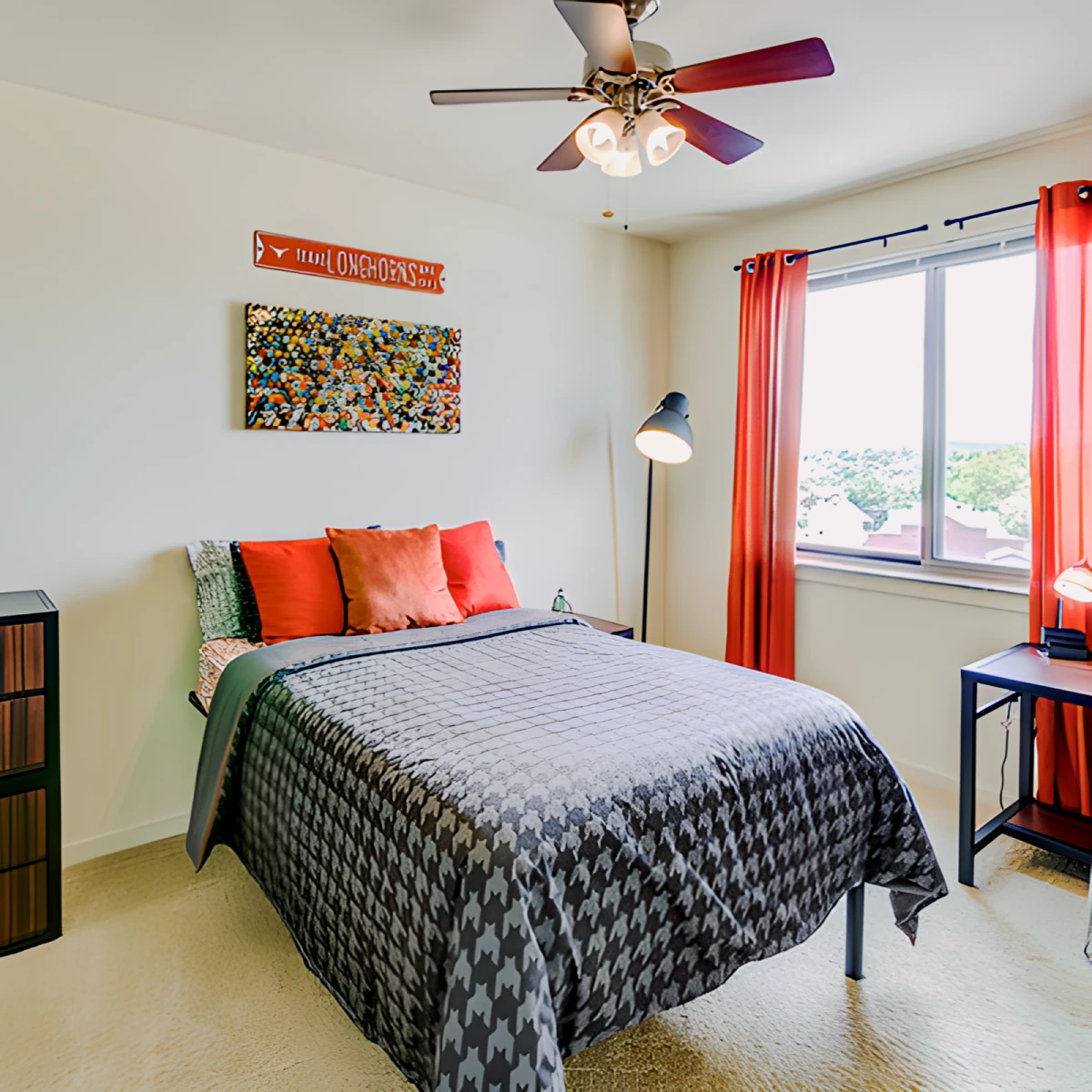 2 Bed 2 Bath B4