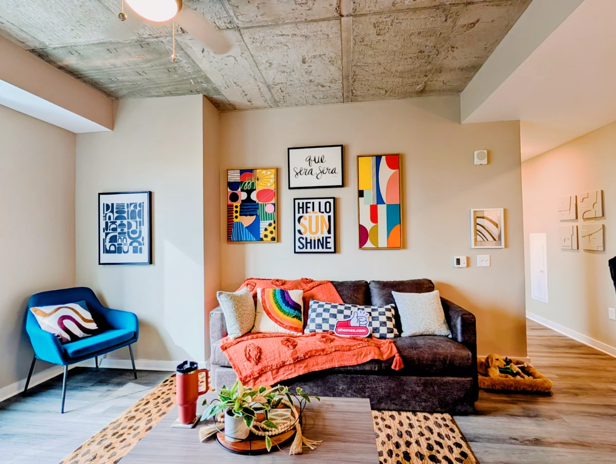 4 Rooms view 3