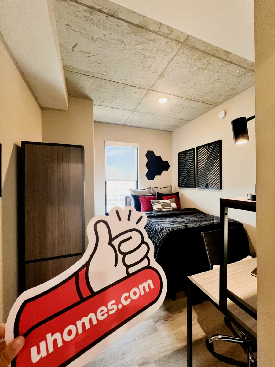 3 Rooms view 3