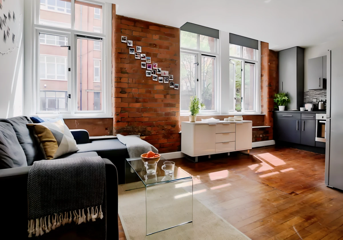 iQ Hollingworth House