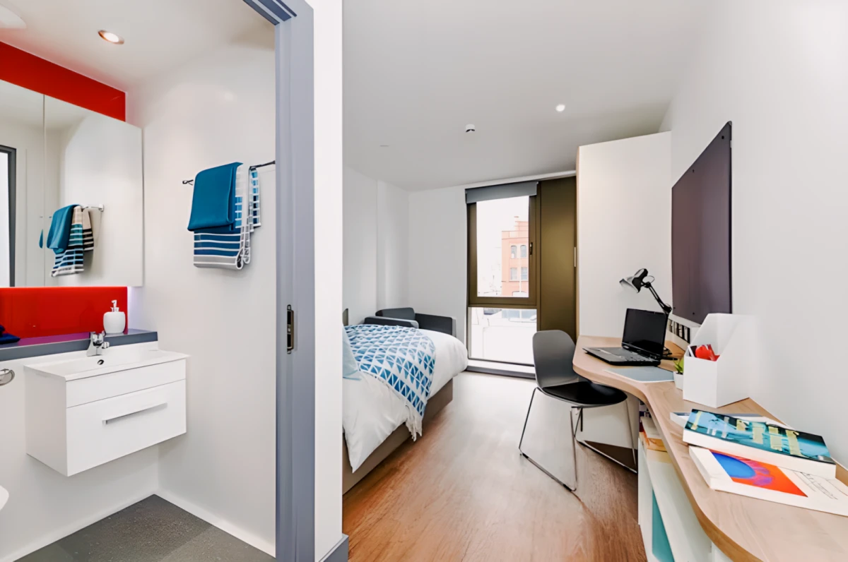 Ensuite Rooms view 3