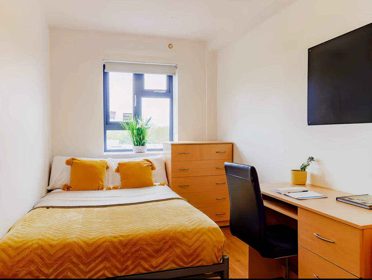 Silver Non-Ensuite Room