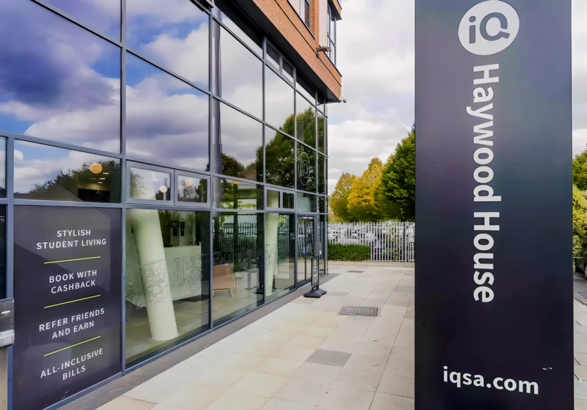  iQ Haywood House, London NW6 1RZ