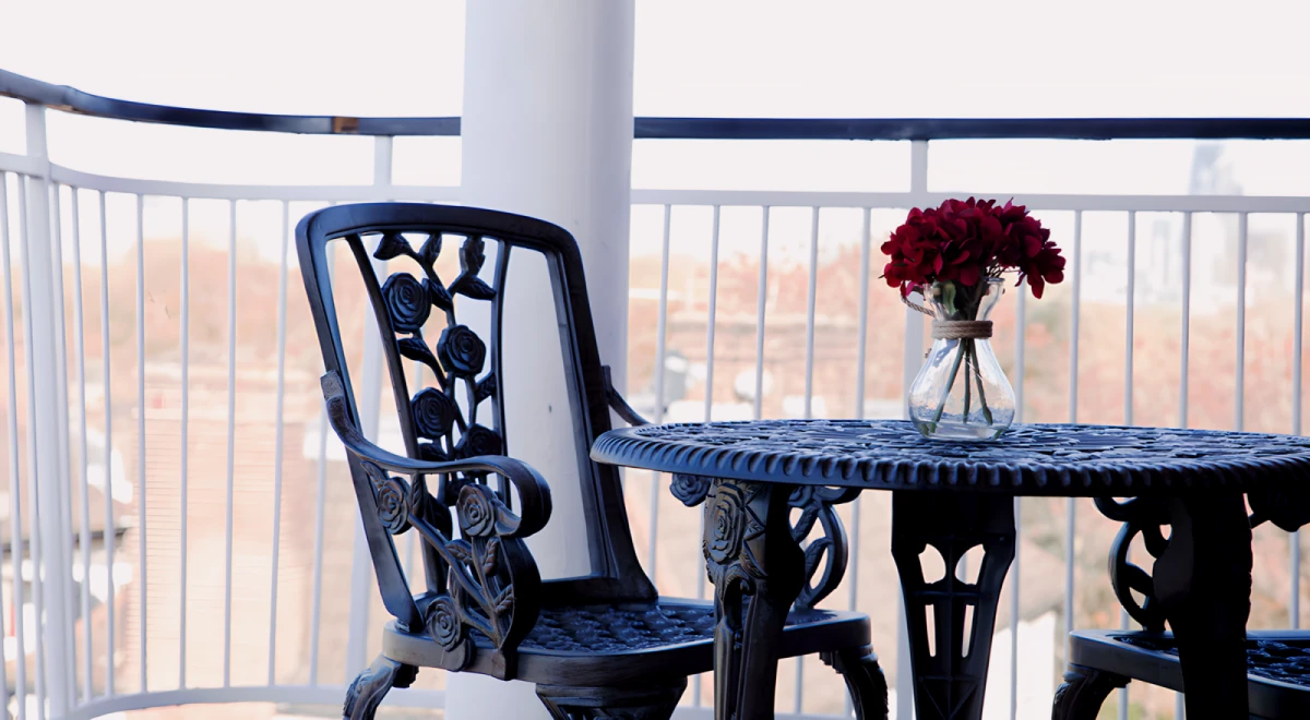 Outdoor Features