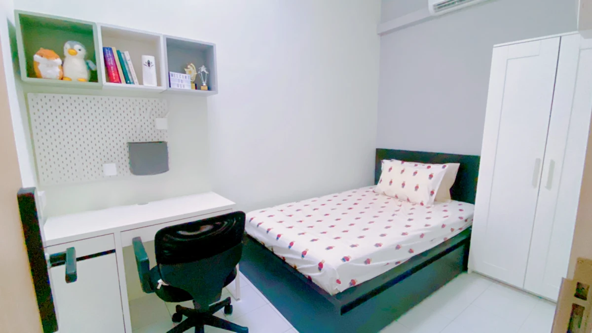 Single Rooms view 1