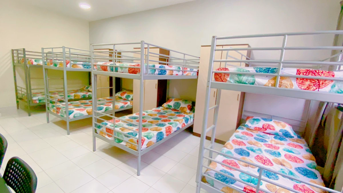 8-bedder Rooms view 1