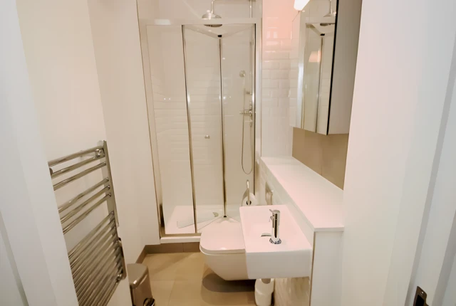 3 Beds 2 Baths