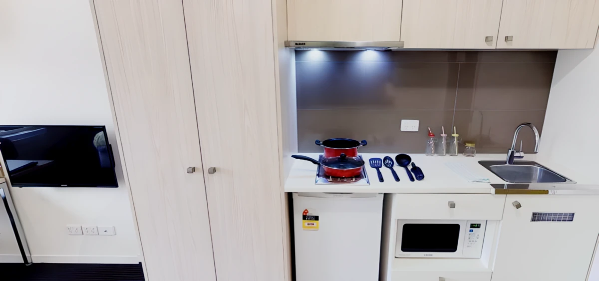 Student Living on Cobden