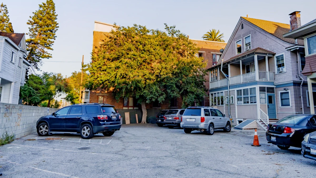  705 W. 23rd St