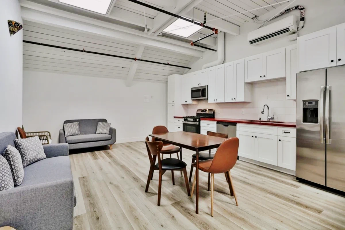 2909 Orchard Avenue