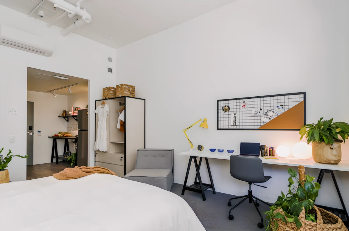 Property resident preview 4
