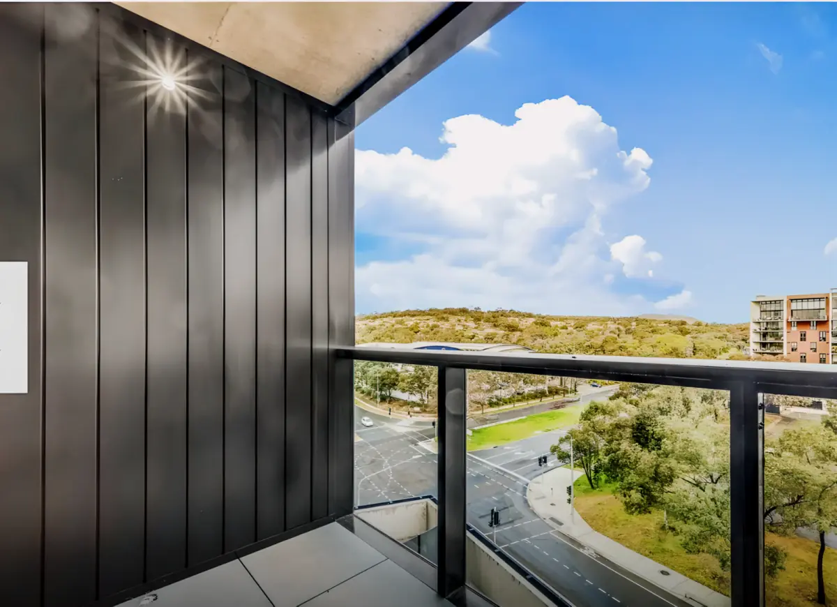2 Rooms view 1