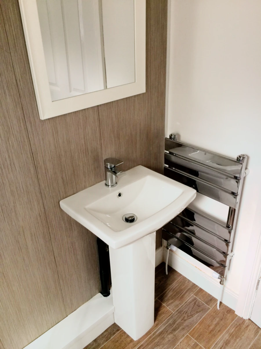 3 Bedrooms 1 bathroom
