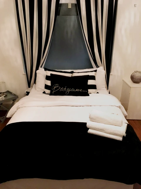 3 Bedrooms 1 bathroom