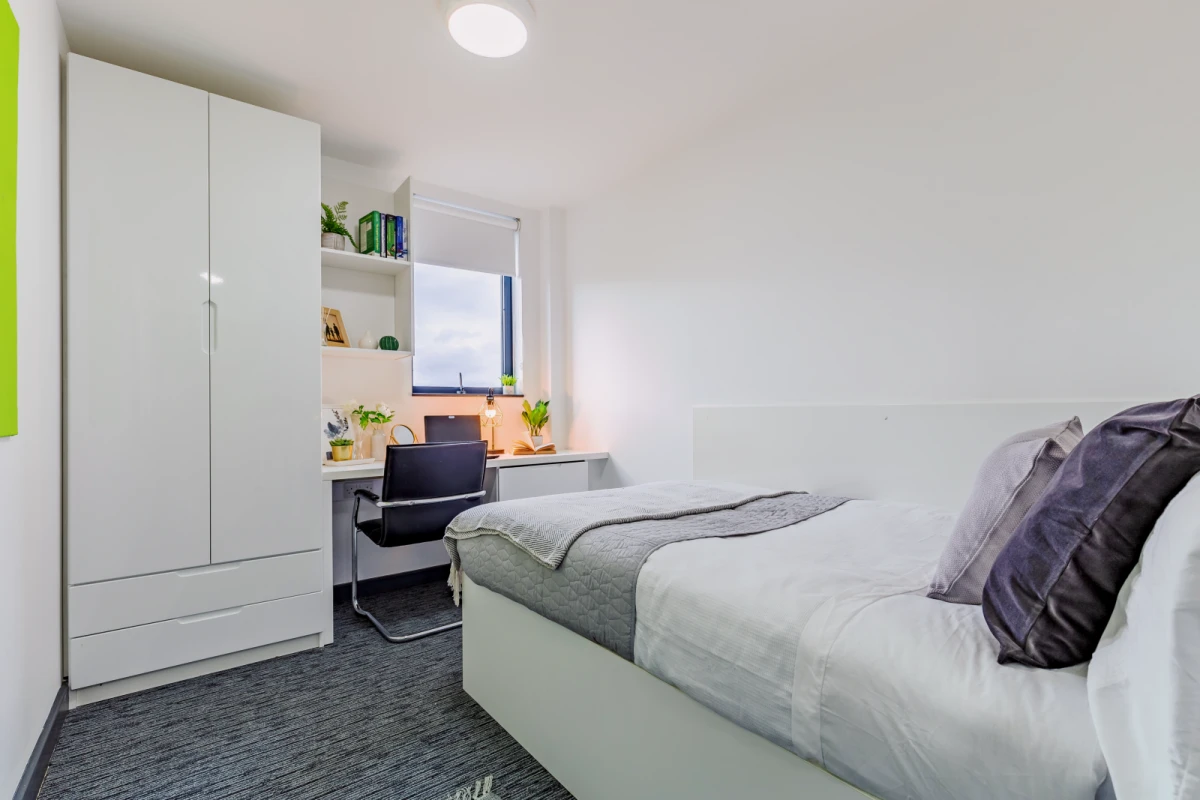 Standard En-Suite