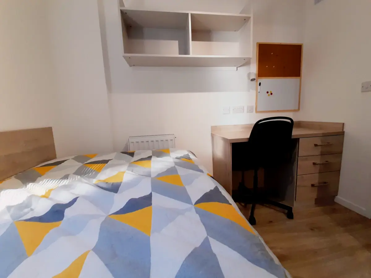1-Bed Apartment (Flat 3)