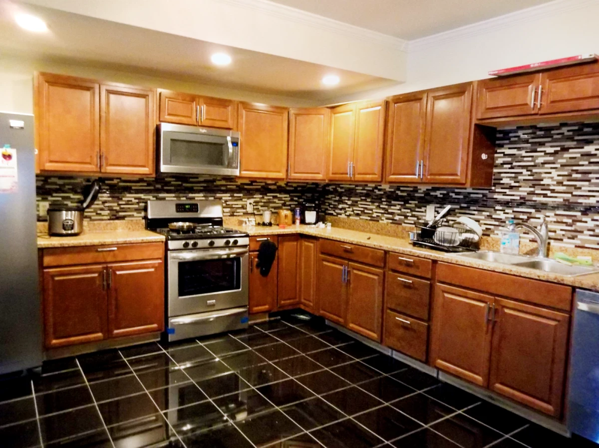 5 Bed 2 Bath