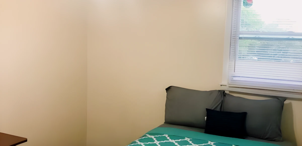 3 Bed 1.5 Bath