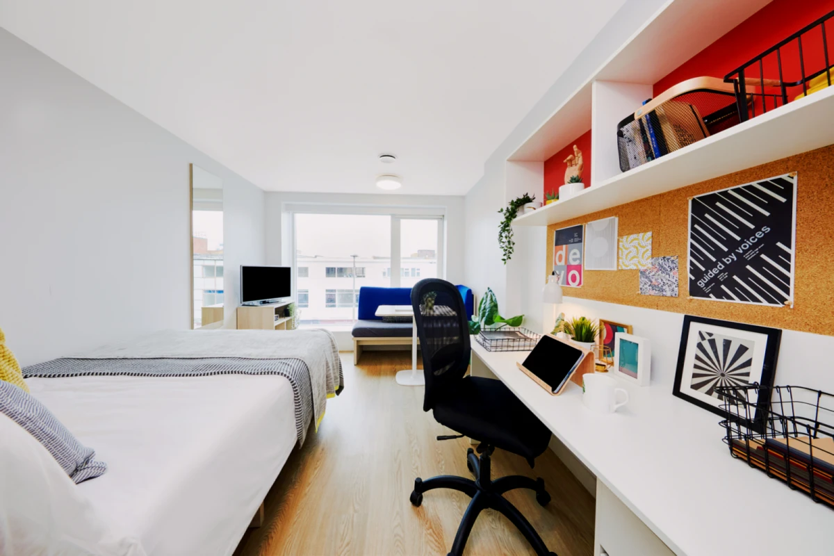 Studio Rooms view 3