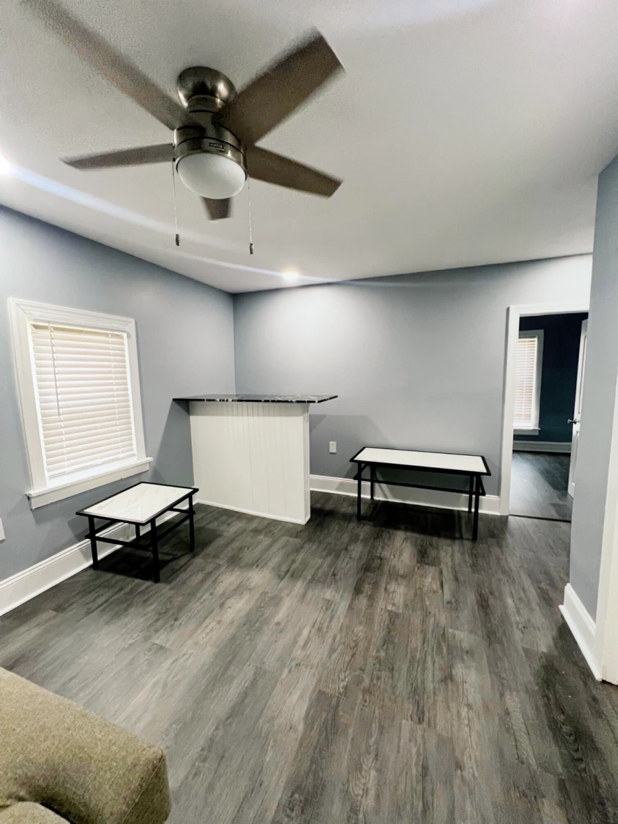 5 Bed 2 Bath