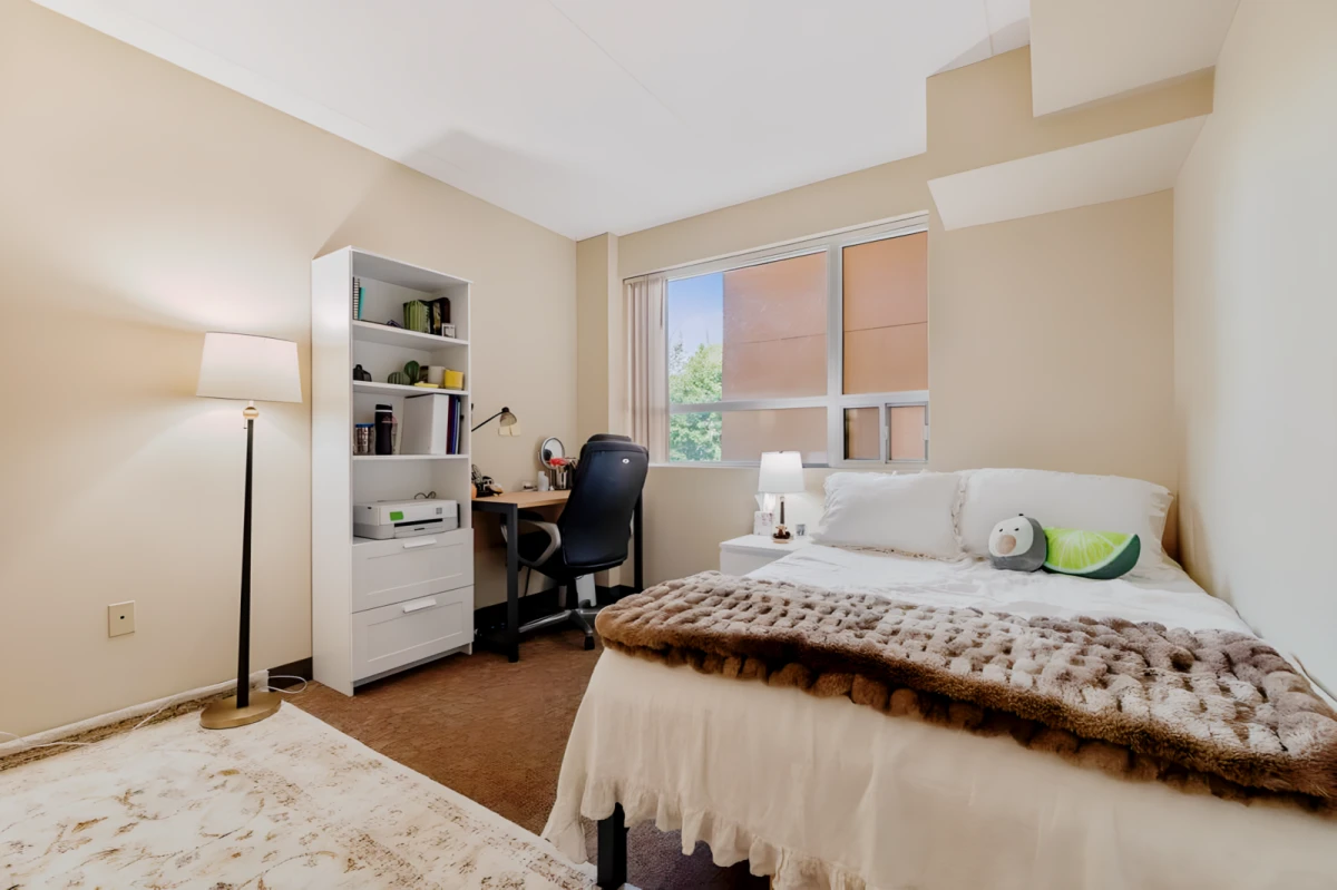 4 Rooms view 1