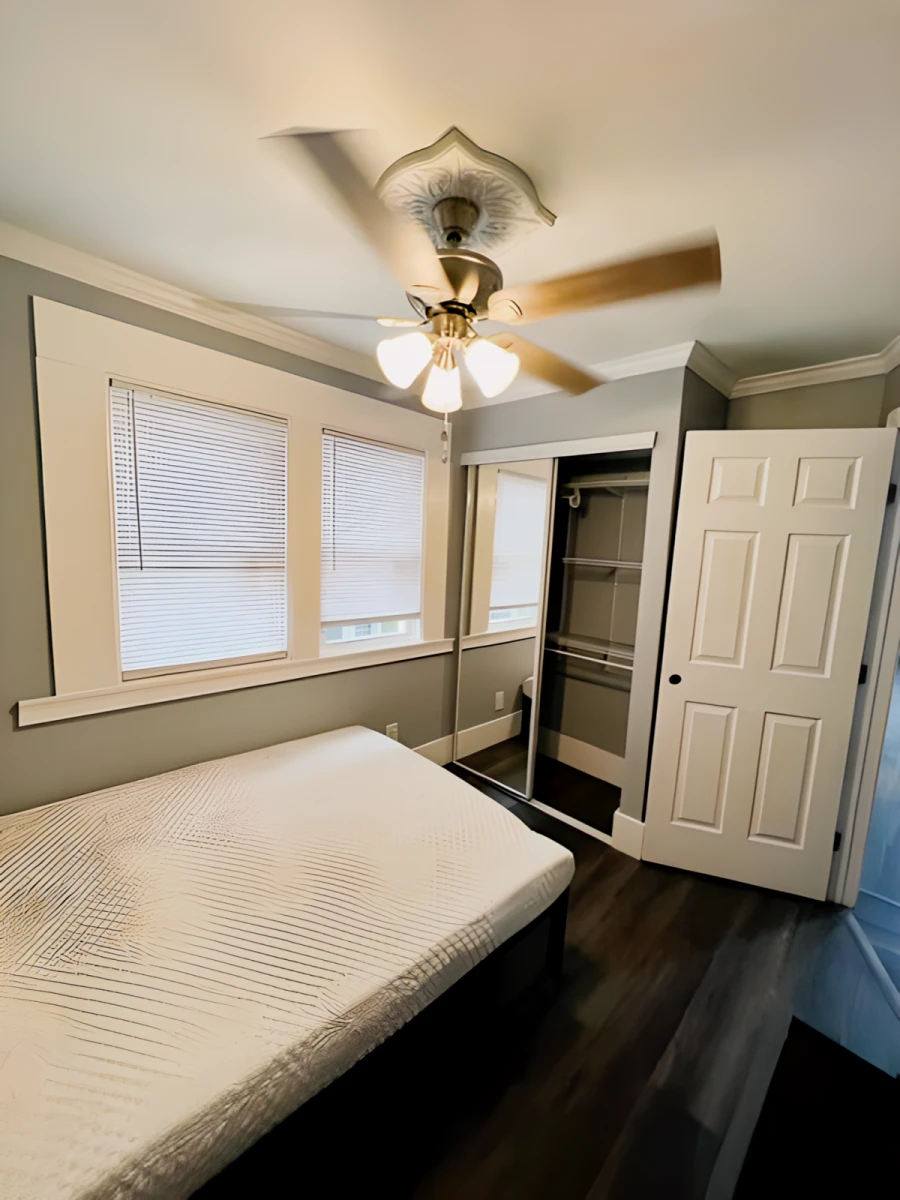 4 Bed 2 Bath