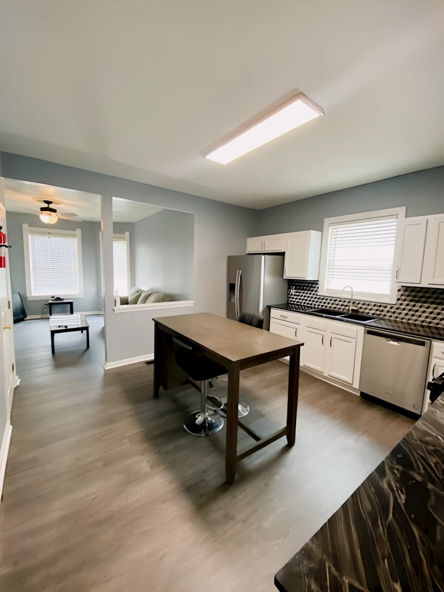 3 Bed 1 Bath Apartment 1