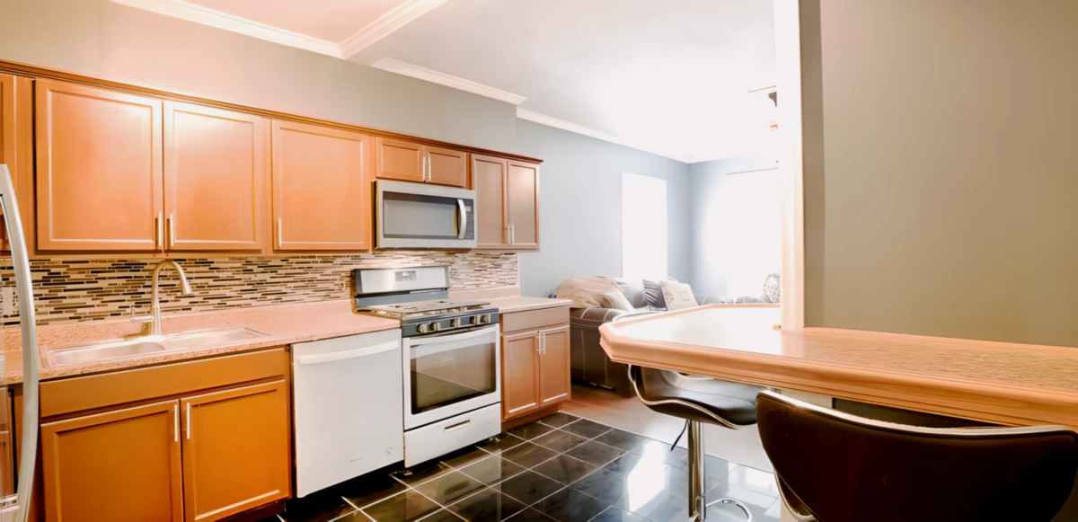 4 Bed 2 Bath Apartment 1