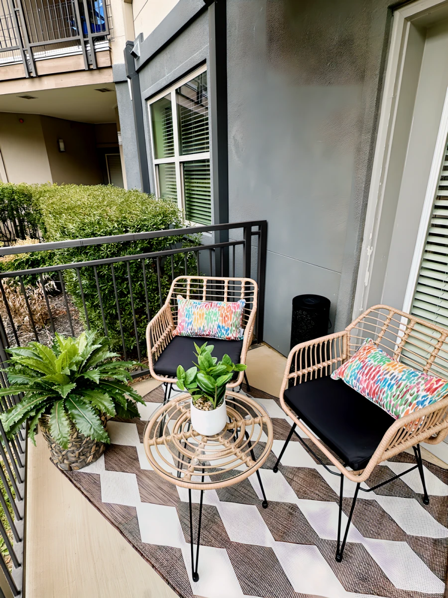 848 Mitchell Apartment